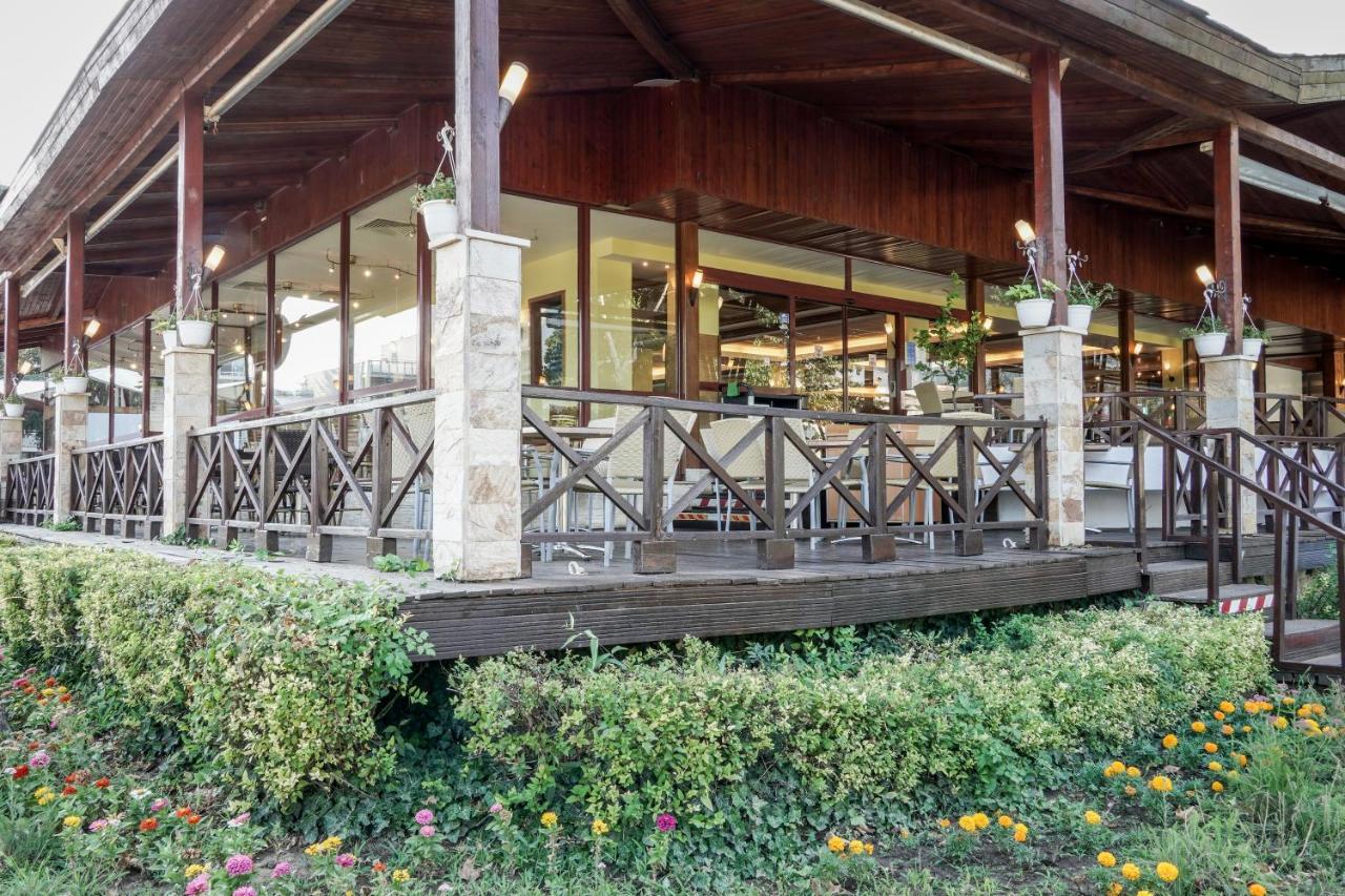 Hotel Malibu Albena Buitenkant foto