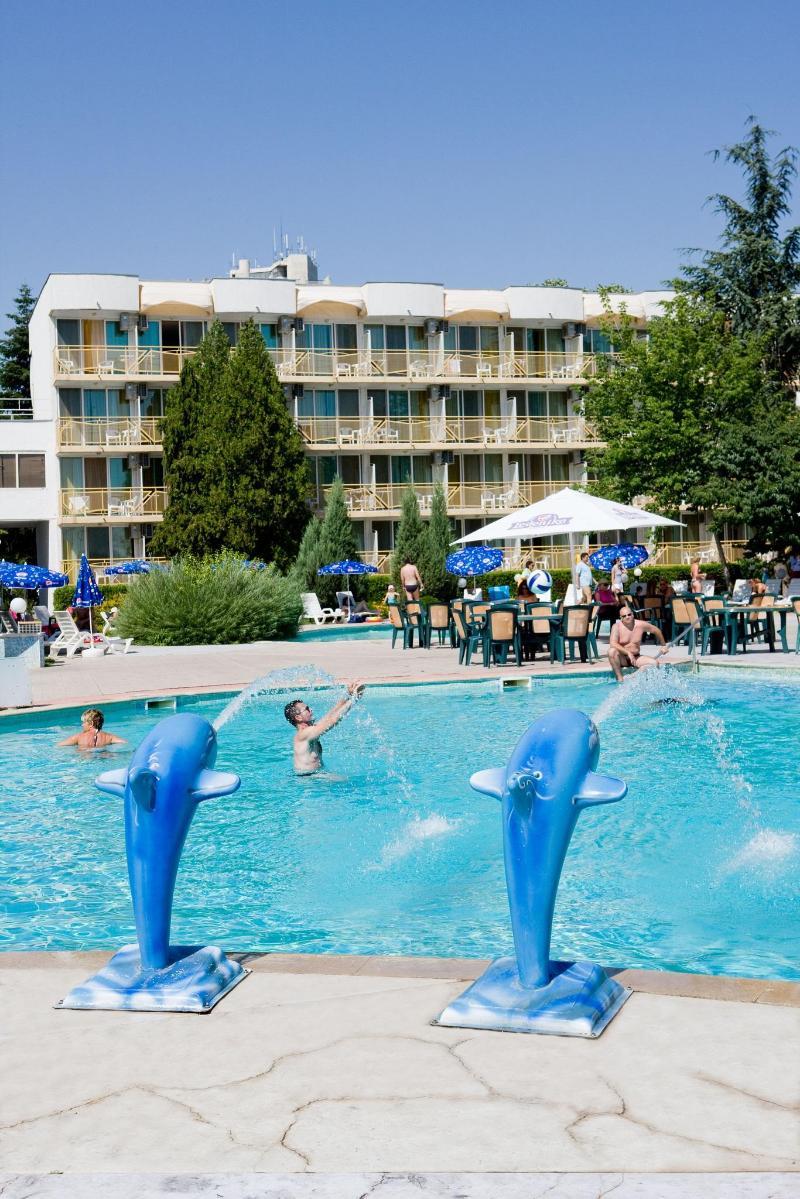 Hotel Malibu Albena Buitenkant foto